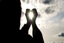 [CBA]纳托尔单手送助攻 周琦跳起空接扣杀.